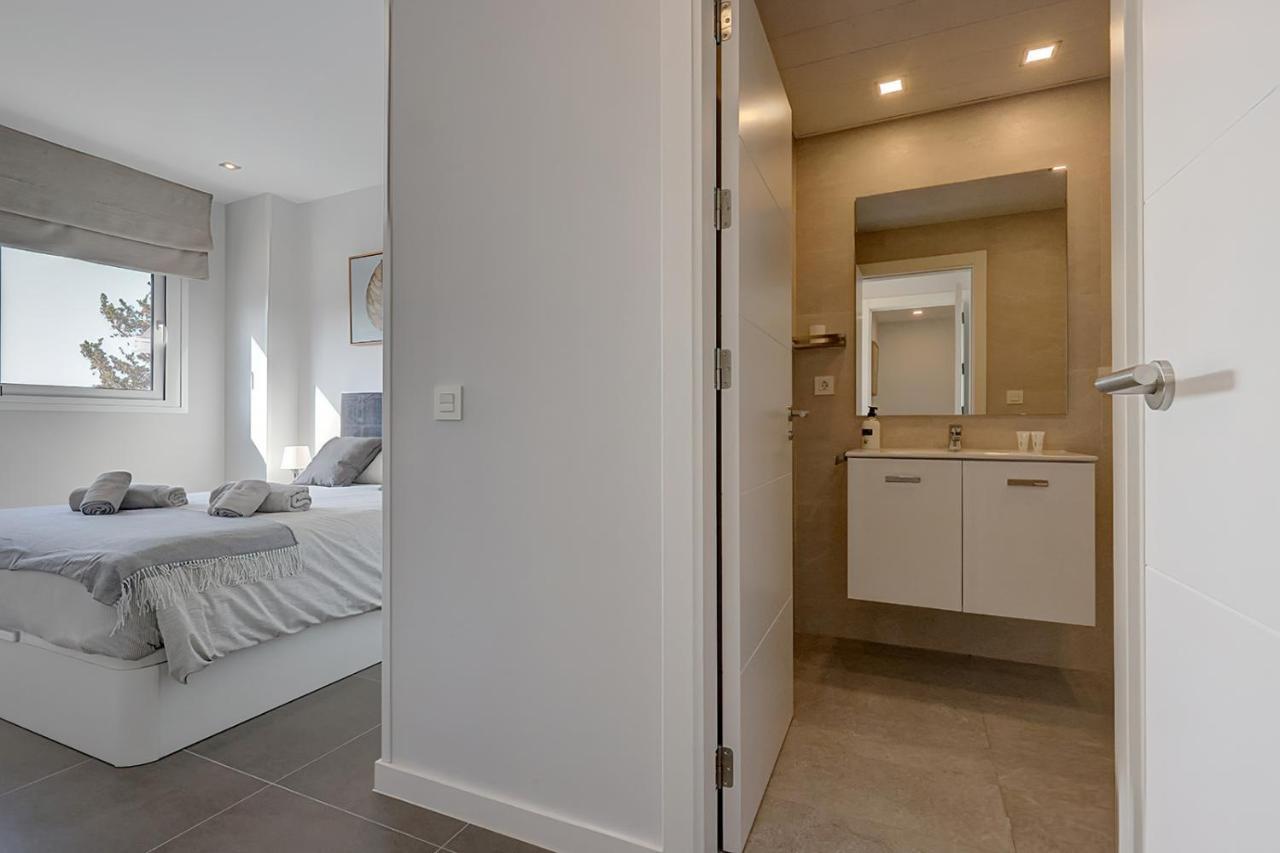 Brand New Apartment With Pool And Sea View In マルベーリャ エクステリア 写真