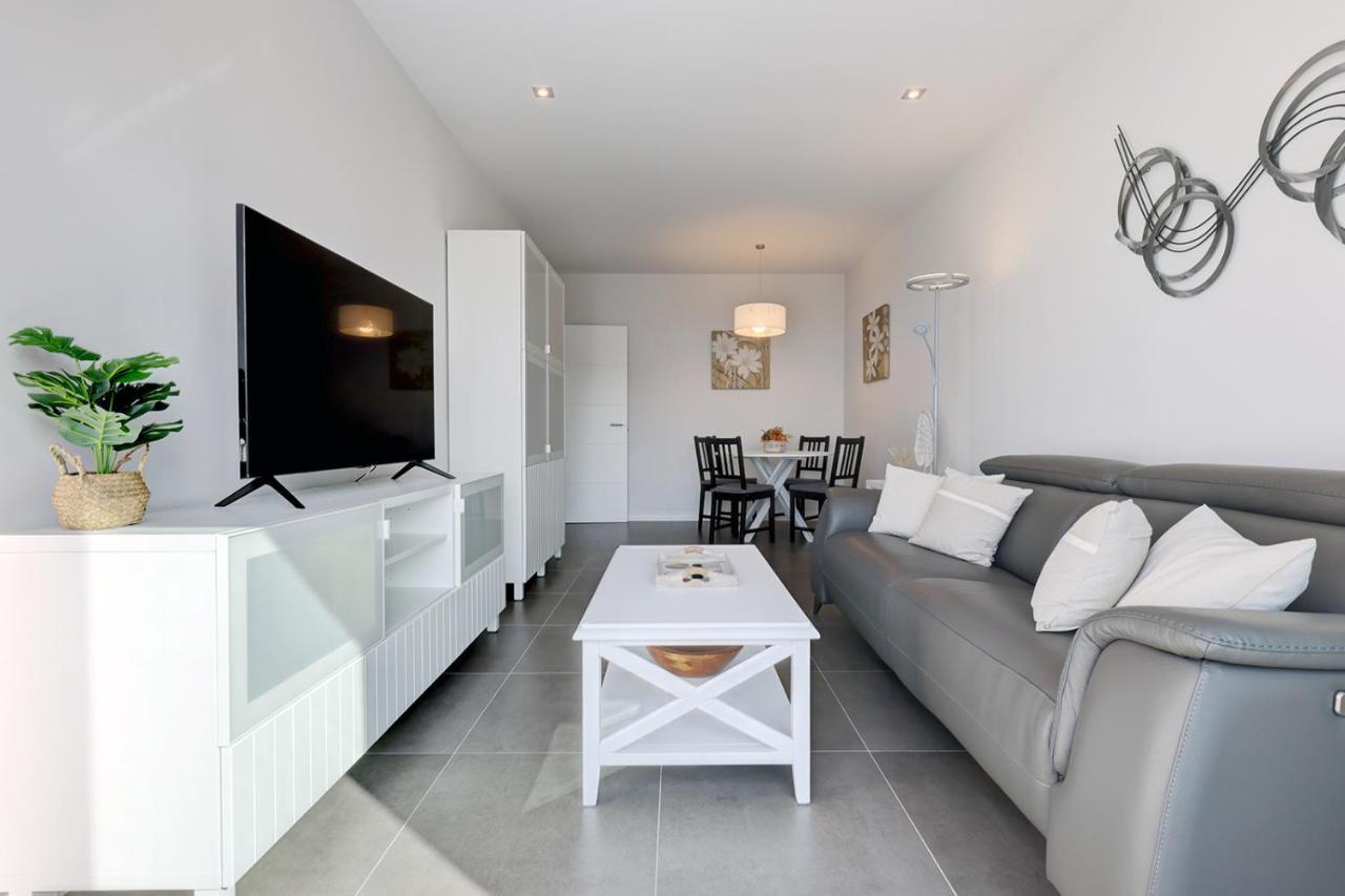 Brand New Apartment With Pool And Sea View In マルベーリャ エクステリア 写真