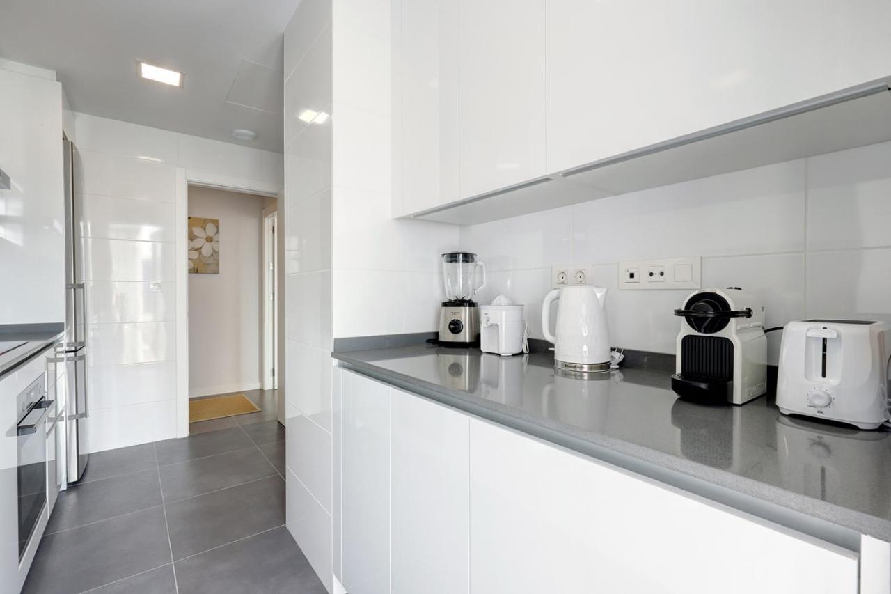 Brand New Apartment With Pool And Sea View In マルベーリャ エクステリア 写真